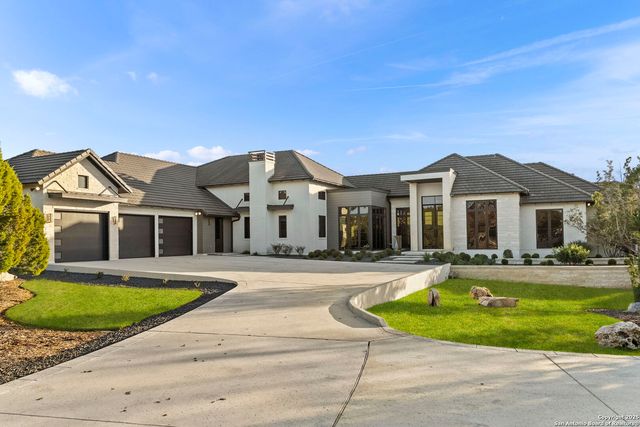 121 Greystone Pt, Boerne, TX 78006