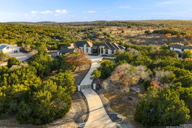 121 Greystone Pt, Boerne, TX 78006