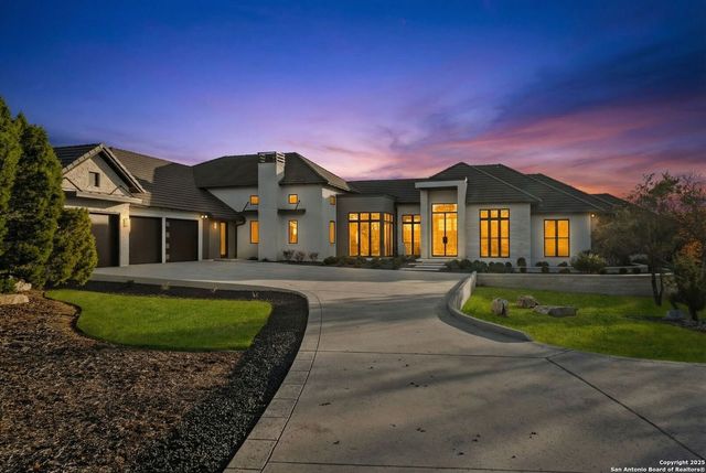 121 Greystone Pt, Boerne, TX 78006