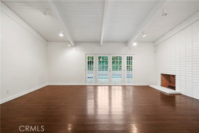 24210 Bessemer, Woodland Hills (los Angeles), CA 91367