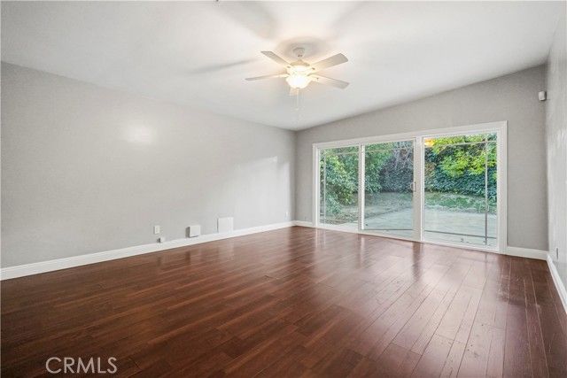 24210 Bessemer, Woodland Hills (los Angeles), CA 91367