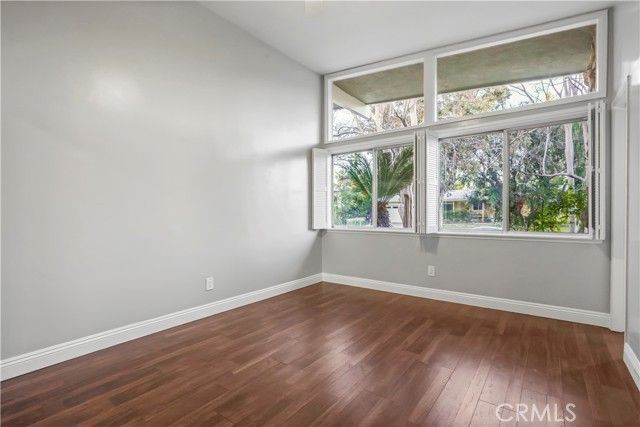 24210 Bessemer, Woodland Hills (los Angeles), CA 91367