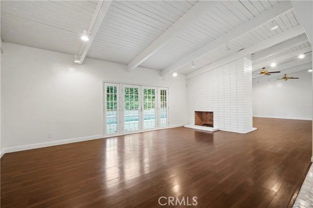 24210 Bessemer, Woodland Hills (los Angeles), CA 91367