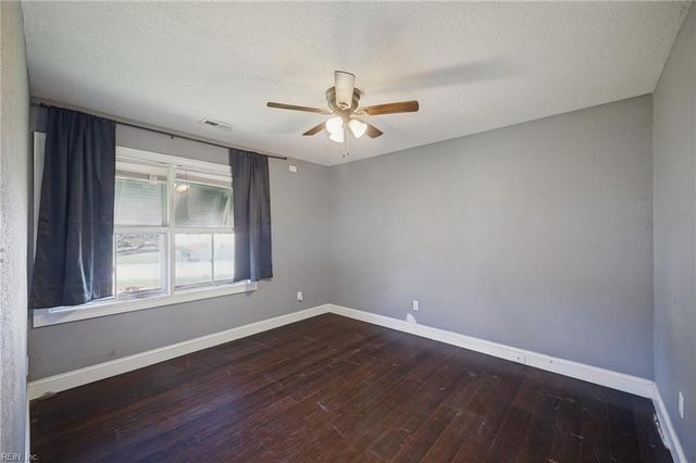 301 Viking ST, Portsmouth, VA 23701
