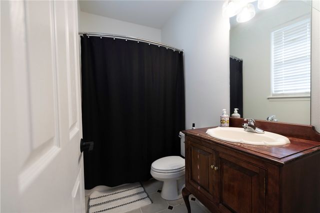 2431 N Toy Drive, Fayetteville, AR 72704