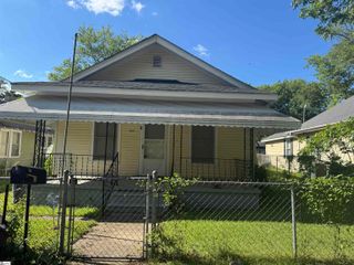 8 Bragg Street, Greenville, SC 29611