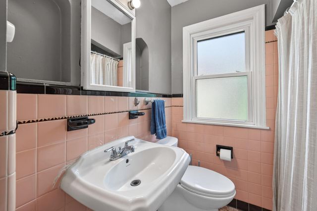 5336 Hiawatha Lane, Minneapolis, MN 55417
