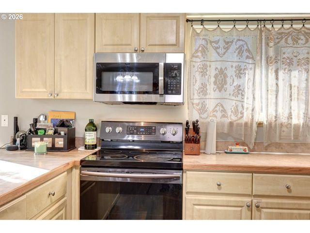 91666 AKERSTEDT Rd, Astoria, OR 97103