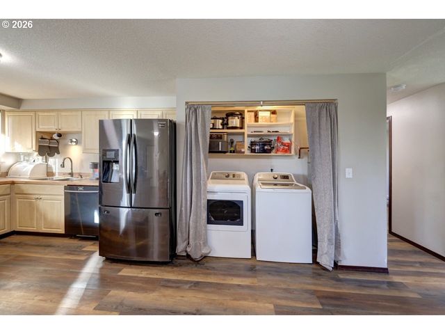 91666 AKERSTEDT Rd, Astoria, OR 97103