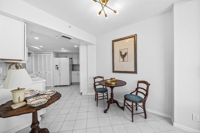 3560 S Ocean Boulevard 809, South Palm Beach, FL 33480