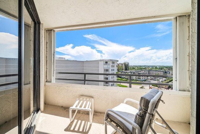 3560 S Ocean Boulevard 809, South Palm Beach, FL 33480