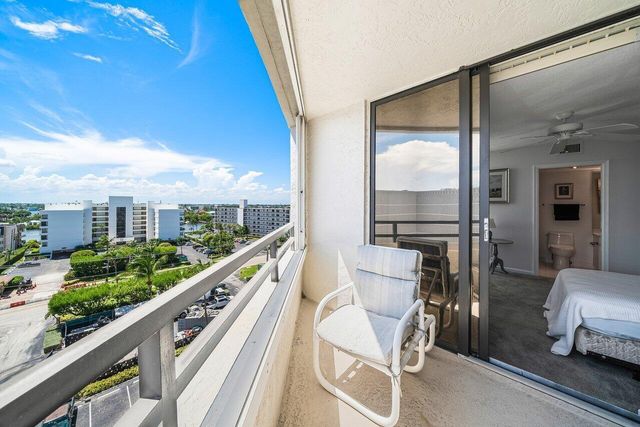 3560 S Ocean Boulevard 809, South Palm Beach, FL 33480