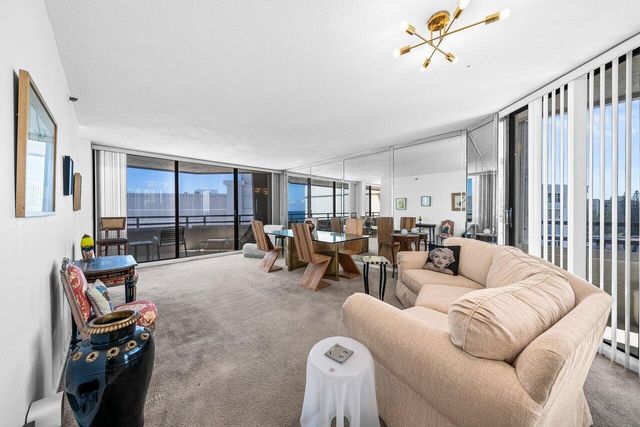 3560 S Ocean Boulevard 809, South Palm Beach, FL 33480