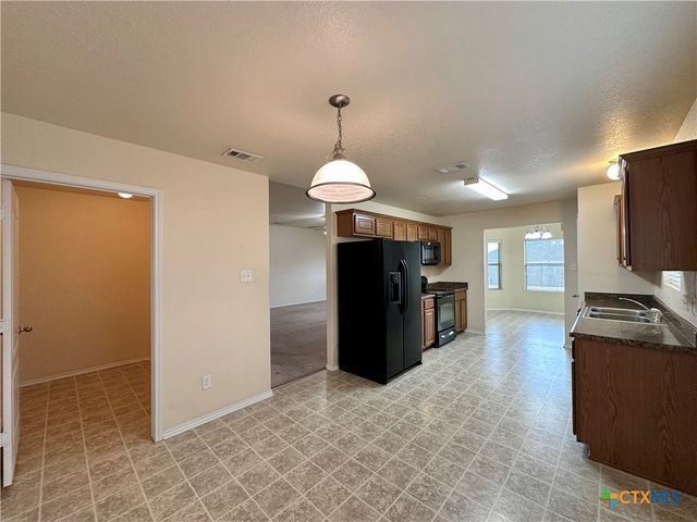 402 Curtis Drive, Killeen, TX 76542