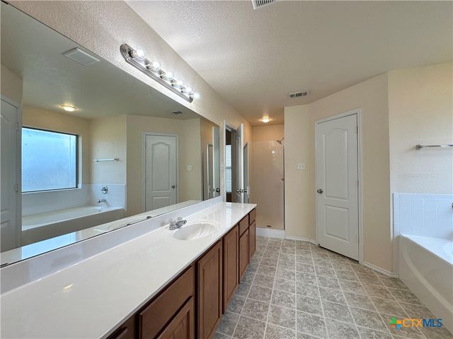 402 Curtis Drive, Killeen, TX 76542