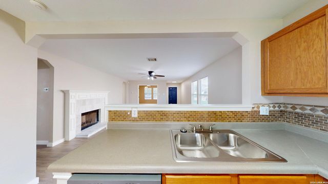 145 S WILLOW WAY, Cibolo, TX 78108