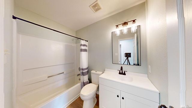 145 S WILLOW WAY, Cibolo, TX 78108