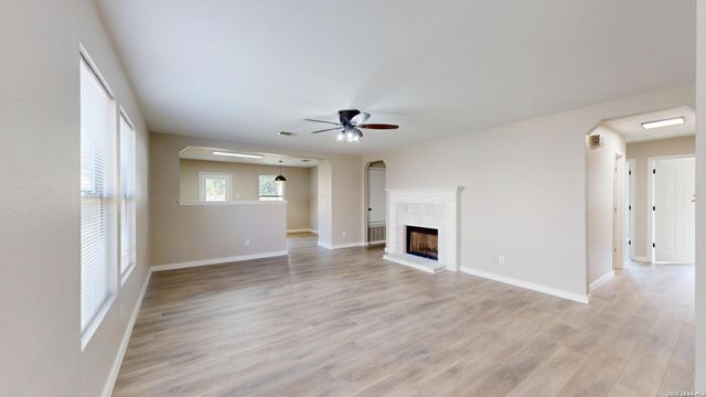 145 S WILLOW WAY, Cibolo, TX 78108
