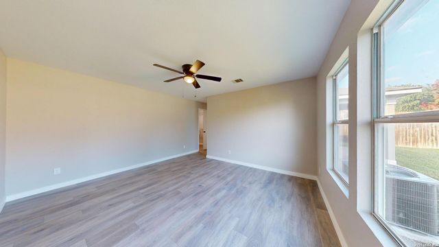 145 S WILLOW WAY, Cibolo, TX 78108