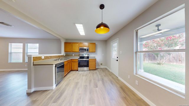 145 S WILLOW WAY, Cibolo, TX 78108