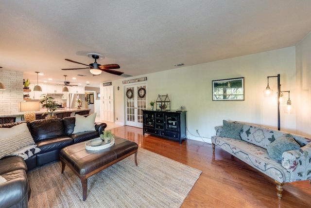 1150 Itow Ct, Penryn, CA 95663