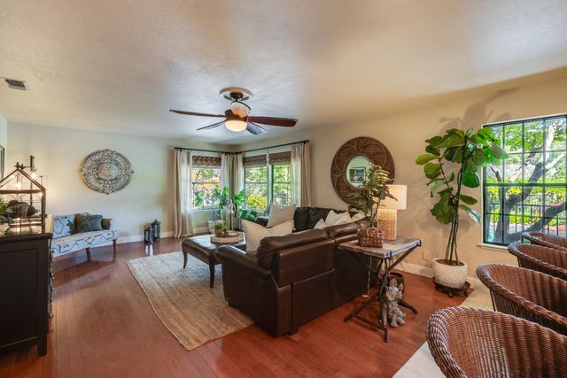 1150 Itow Ct, Penryn, CA 95663