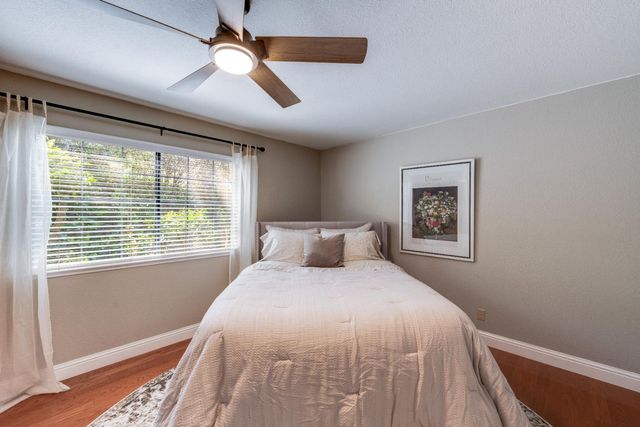 1150 Itow Ct, Penryn, CA 95663