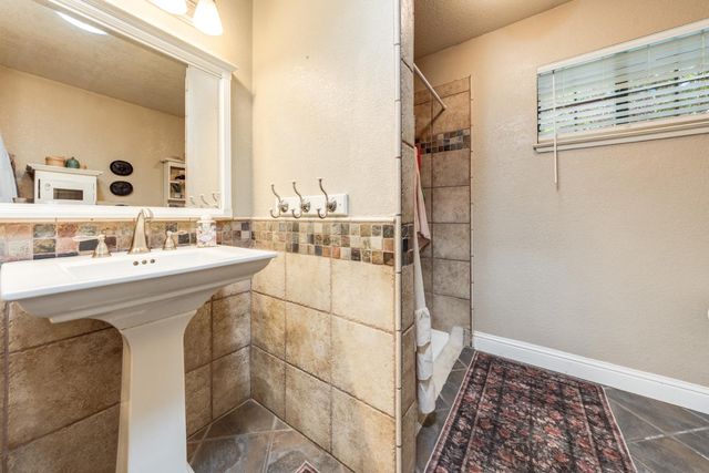 1150 Itow Ct, Penryn, CA 95663