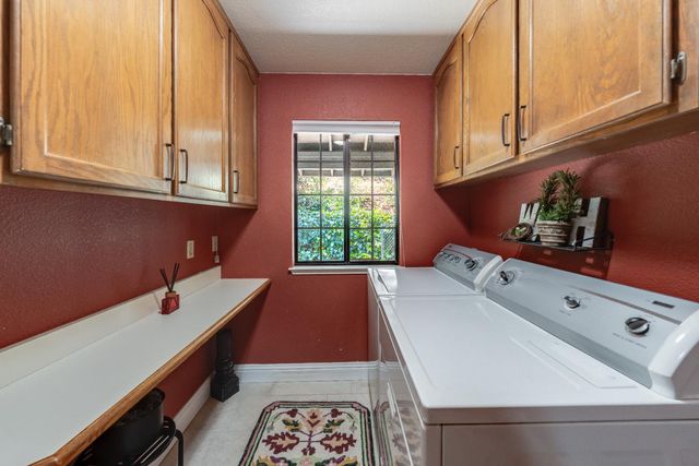 1150 Itow Ct, Penryn, CA 95663