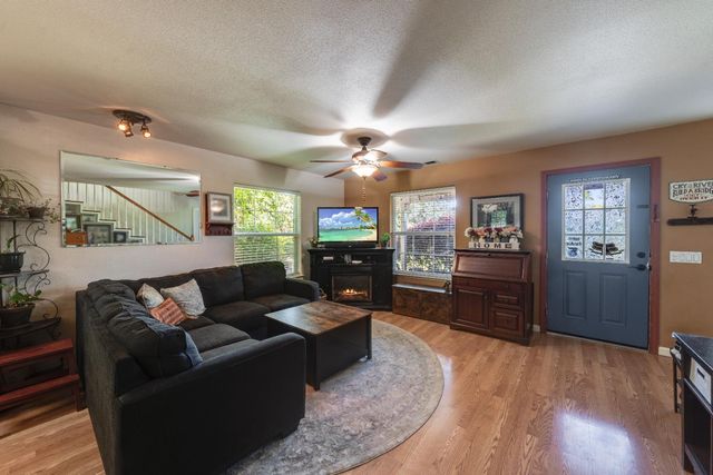 1150 Itow Ct, Penryn, CA 95663