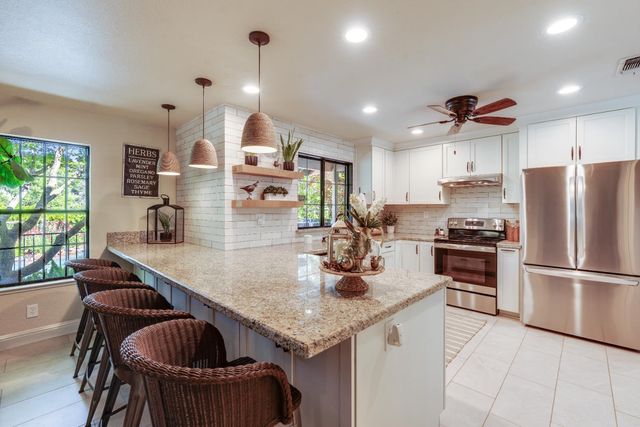 1150 Itow Ct, Penryn, CA 95663