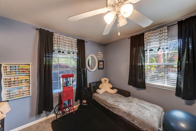 1150 Itow Ct, Penryn, CA 95663