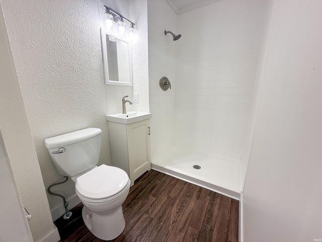 405 W 13th Street, Mishawaka, IN 46544