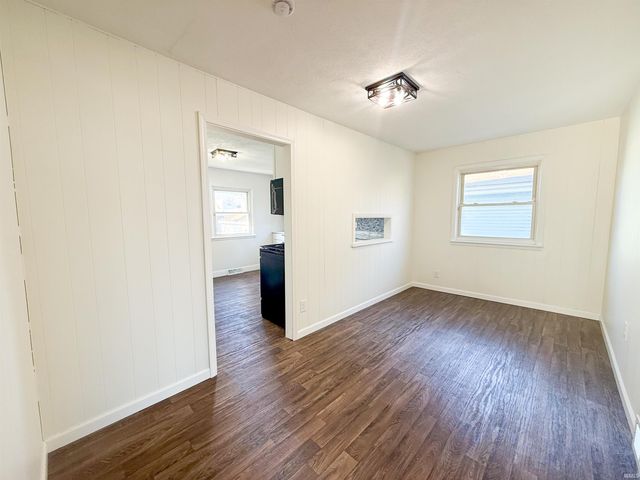 405 W 13th Street, Mishawaka, IN 46544
