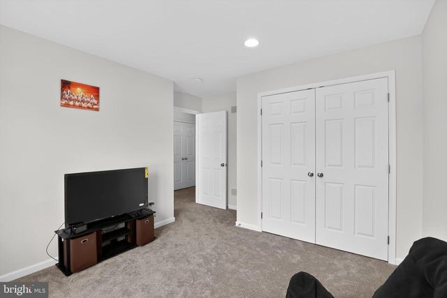 30 PATRICIA DR, Trappe, PA 19426