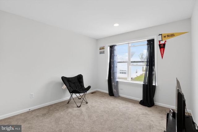 30 PATRICIA DR, Trappe, PA 19426
