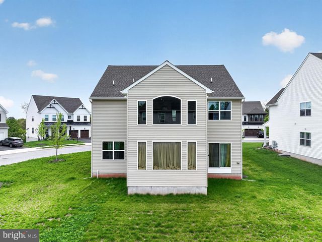 30 PATRICIA DR, Trappe, PA 19426