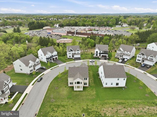 30 PATRICIA DR, Trappe, PA 19426