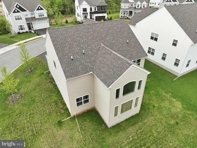 30 PATRICIA DR, Trappe, PA 19426