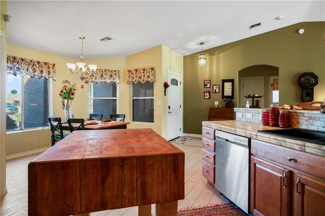 5618 S Wishing Place, Fort Mohave, AZ 86426