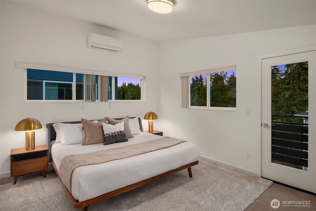 12038 33rd Avenue NE, Seattle, WA 98125