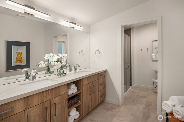 12038 33rd Avenue NE, Seattle, WA 98125