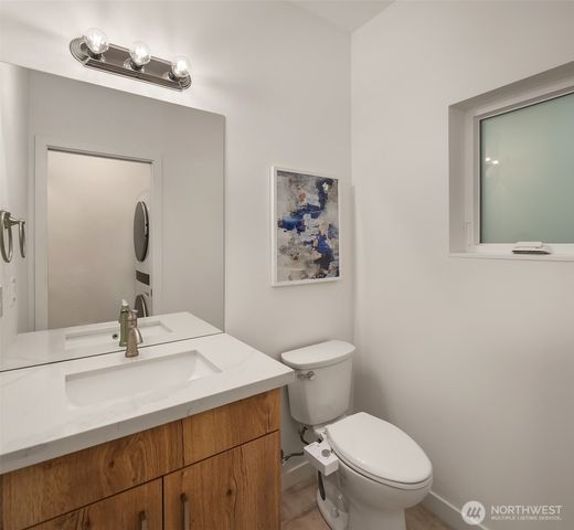 12038 33rd Avenue NE, Seattle, WA 98125