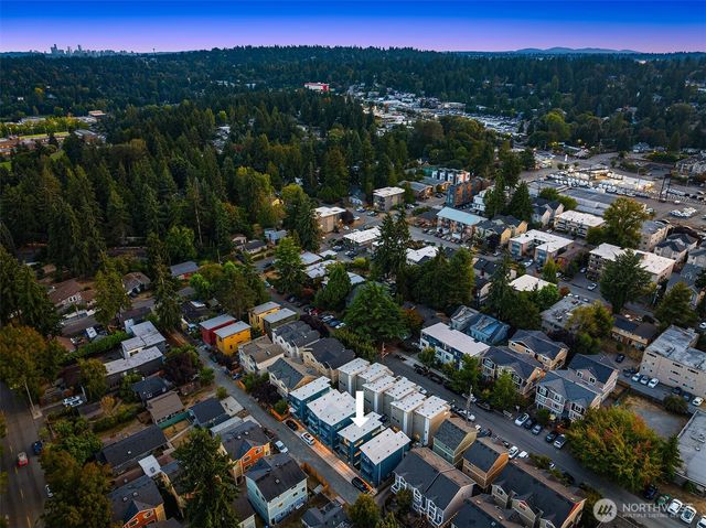 12038 33rd Avenue NE, Seattle, WA 98125