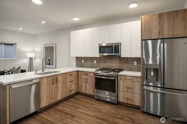 12038 33rd Avenue NE, Seattle, WA 98125