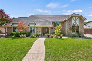 2706 Peach Tree Drive, Carrollton, TX 75006