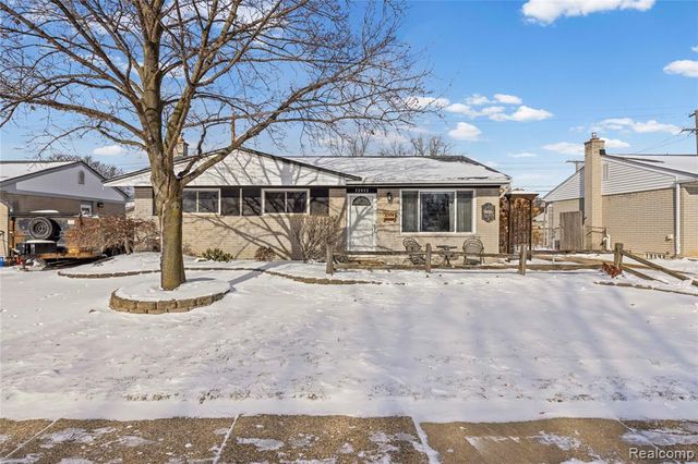 32952 Avondale Street, Westland, MI 48186