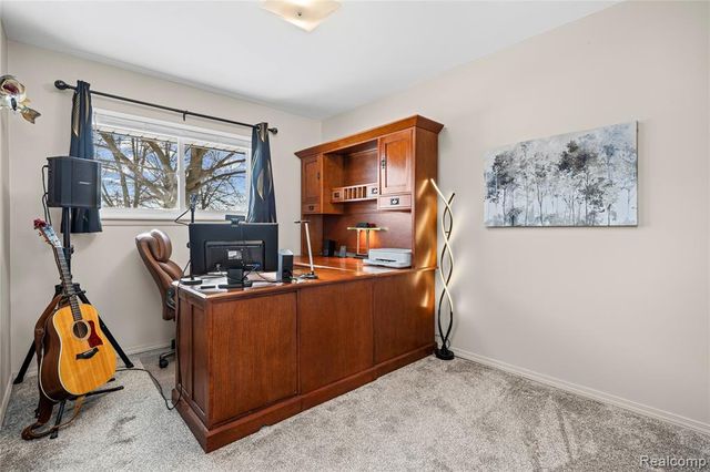 32952 Avondale Street, Westland, MI 48186