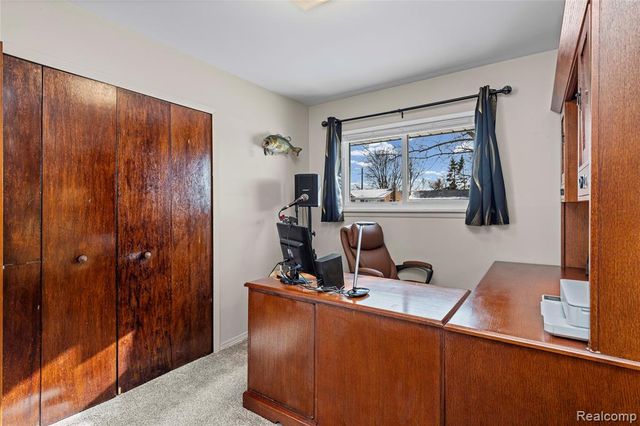 32952 Avondale Street, Westland, MI 48186