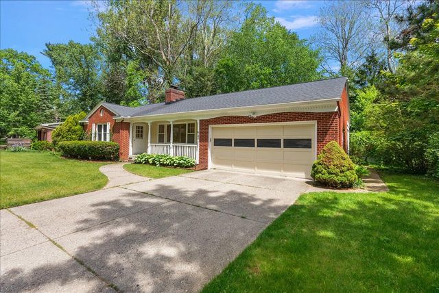 4742 Curwood Avenue, Grand Rapids, MI 49508